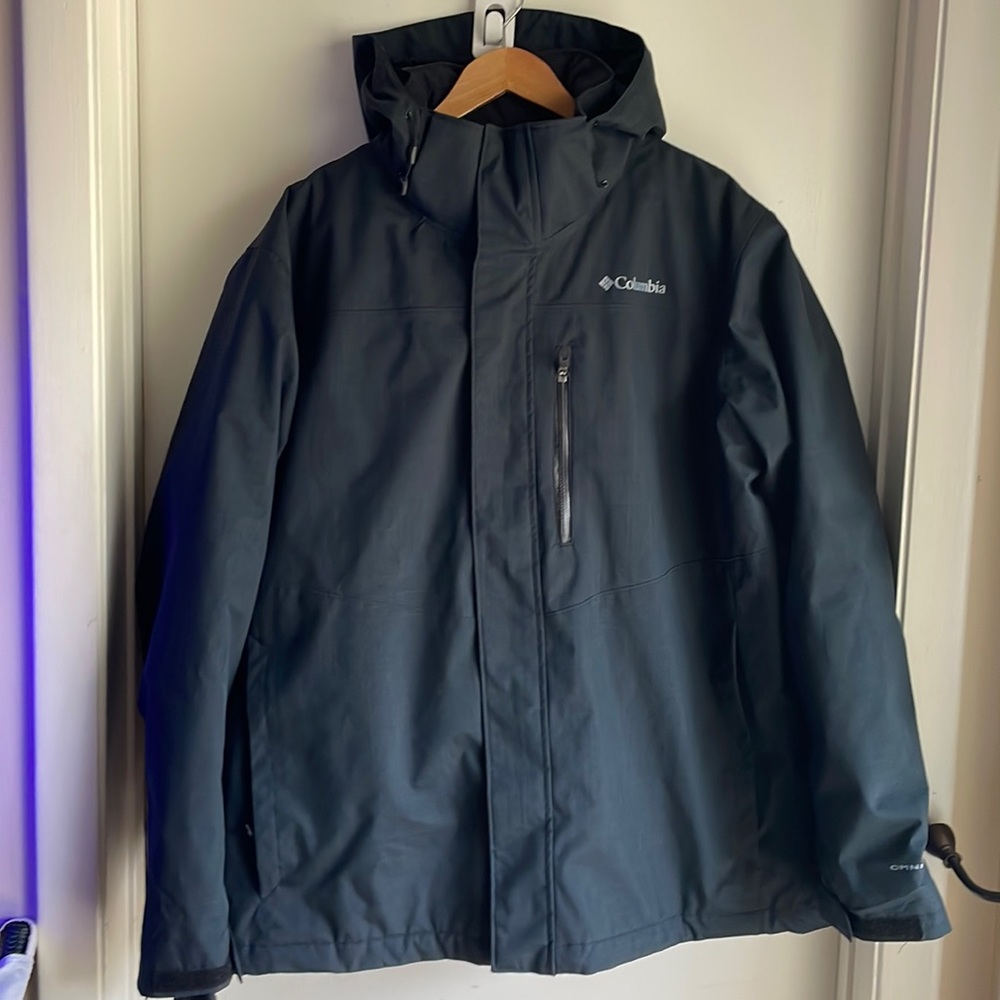Ski/snowboard jacket